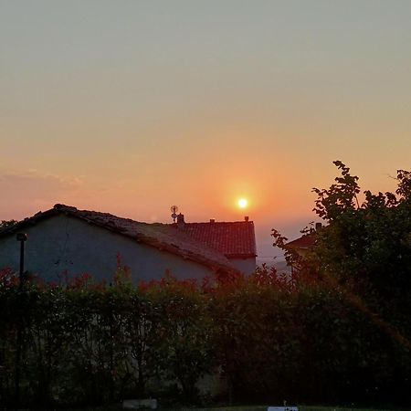 Casa Del Canta Borgomale Bagian luar foto