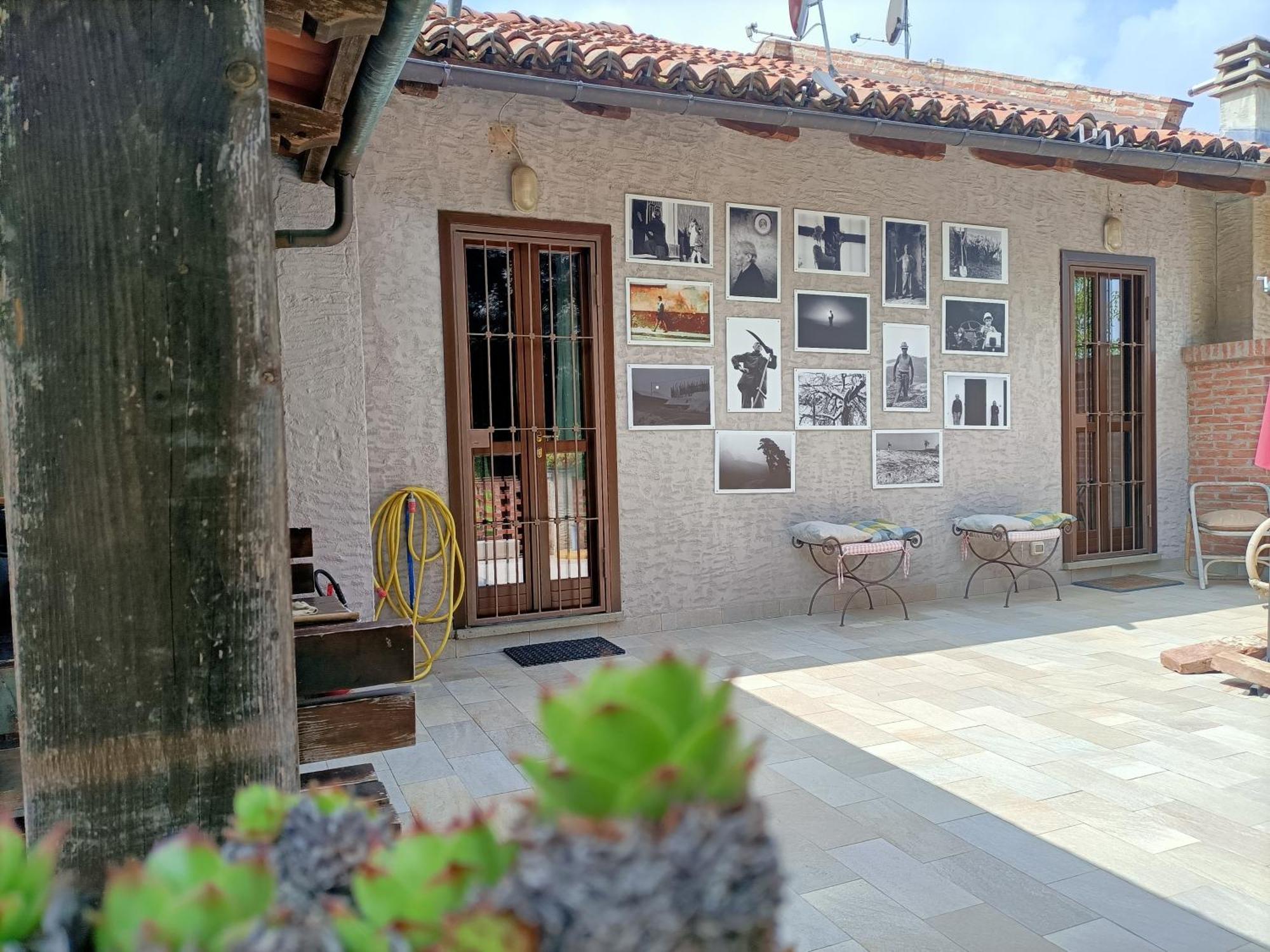 Casa Del Canta Borgomale Bagian luar foto